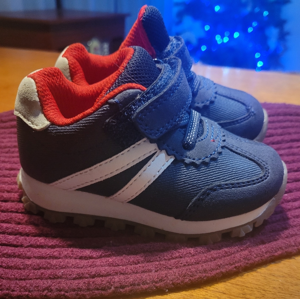 BRAND new toddler boys shoes